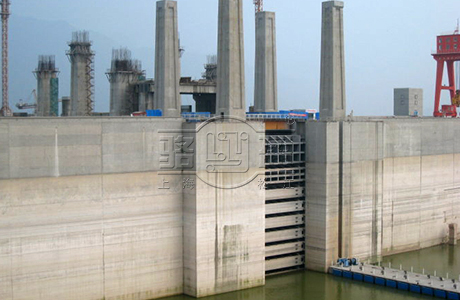 尊龙凯时人生就是搏!官网为宜昌长江电力配套一批DN100不锈钢法兰橡胶接头